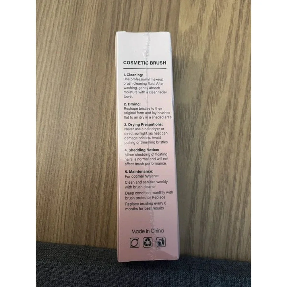 5 in 1 Makeup brush NEW